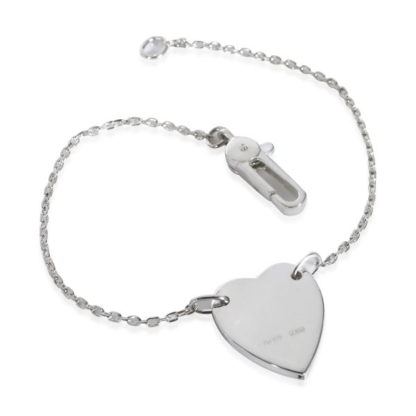 130360 bv b722cc6c 3e6d 4f9b 8ea3 7f2a701bfeb4 Gucci Trademark Bracelet With Heart in Sterling Silver