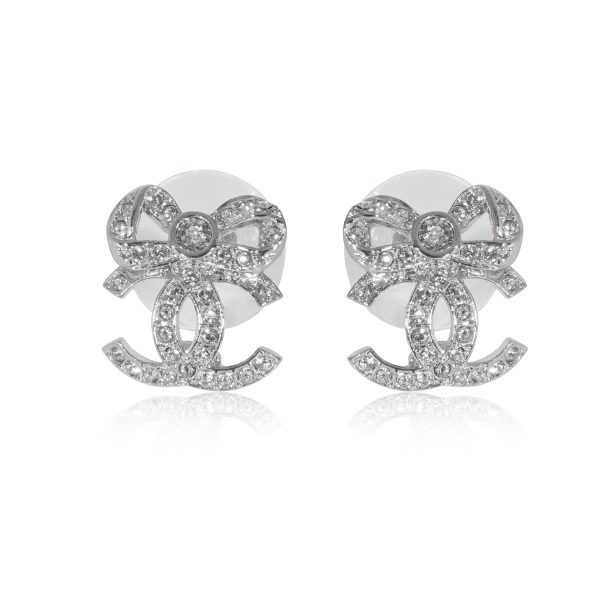 Chanel Silver Toned 2022 CC Bow Strass Earrings Chanel Silver Toned 2022 CC Bow Strass Earrings