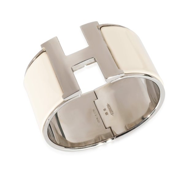 132694 bv 78fcf723 ba95 4336 9c17 428469d1a61a Hermès Clic Clac Palladium Plated Wide Bracelet in Creme