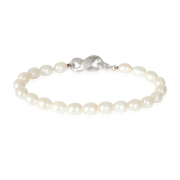 134699 bv 21a585f3 a8fd 4b9b b90d cd8c1e28e0e5 Tiffany Co Fresh Water Infinity Clasp Pearl Bracelet in Sterling Silver