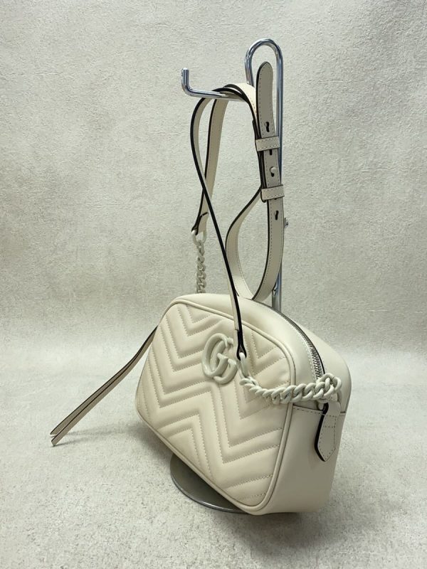 2 Gucci Shoulder Bag Leather Cream