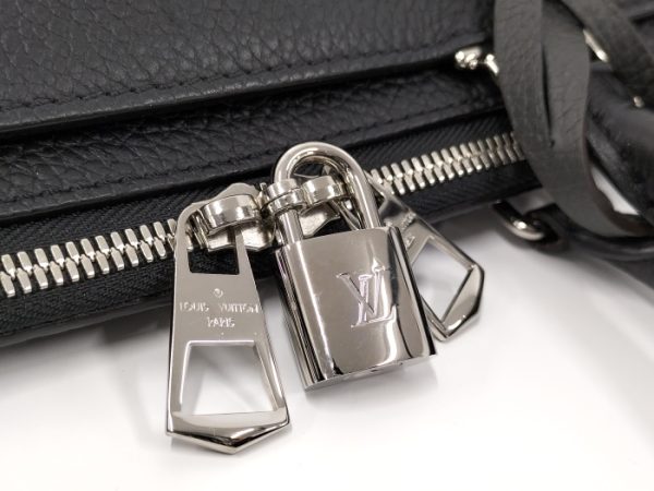 2010457257600011 6 Louis Vuitton Taurillon Armand MM 2way Briefcase Shoulder Bag Black