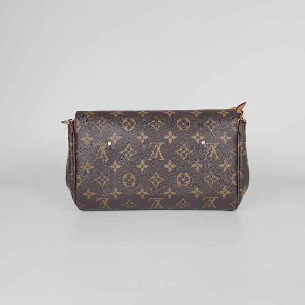 20240112051633197 04875405 LOUIS VUITTON Favorite MM Monogram Crossbody Bag