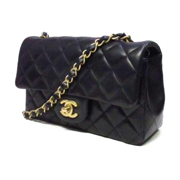 2104101720831 01 Chanel Matelasse Chain Shoulder Bag Lambskin Black