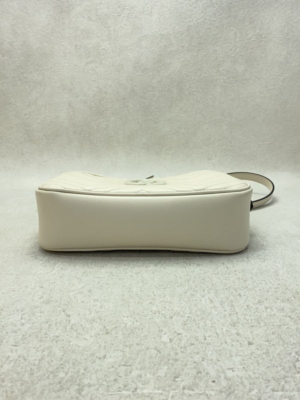 4 Gucci Shoulder Bag Leather Cream