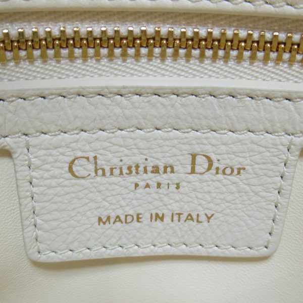 6 Dior Chain Shoulder Bag Leather White