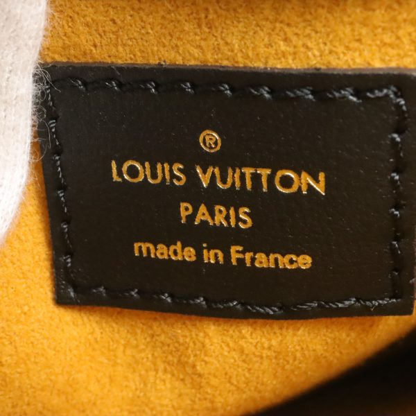 6 Louis Vuitton Neonoe Shoulder Bag Monogram Jungle Multicolor Brown