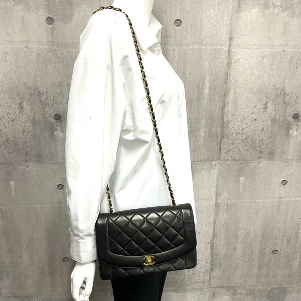 7 Chanel Shoulder Bag Matelasse Chain Coco Mark Turnlock Crossbody Bag