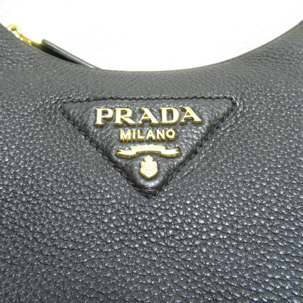 8 Prada Vitello Phenix Messenger Leather Series Black