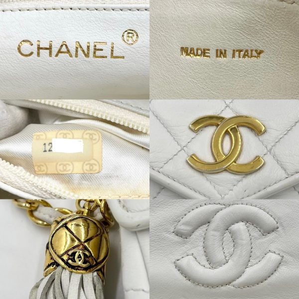 2000013246902378 14 Chanel White Leather Shoulder Bag Turn Lock Vintage Bag