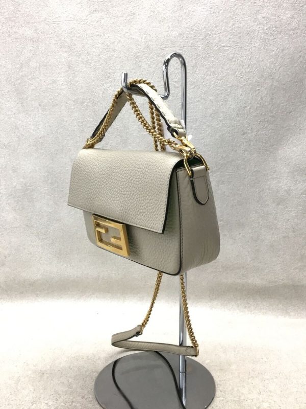 3 Fendi Shoulder Bag Leather Beige