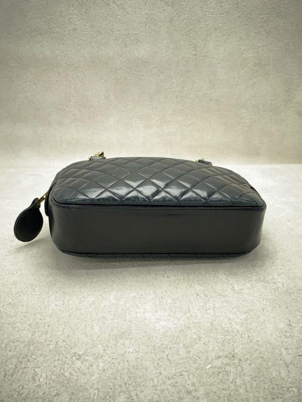 4 Chanel Shoulder Bag Black