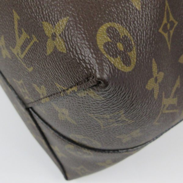 7 Louis Vuitton Monogram Flower Hobo Shoulder Bag Back