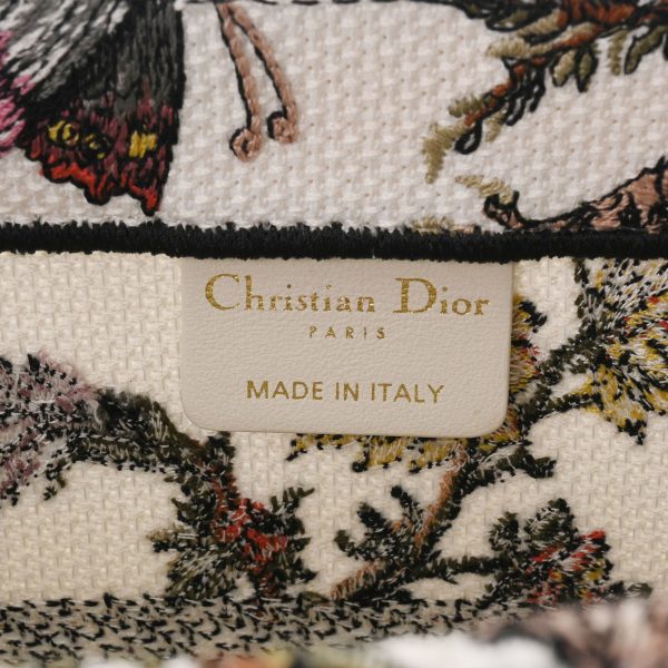 7 Christian Dior Book Tote Medium Embroidered Handbag Multicolor