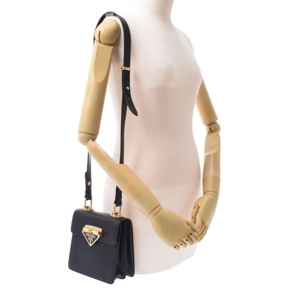 9 Prada Black Gold Hardware Saffiano Shoulder Bag