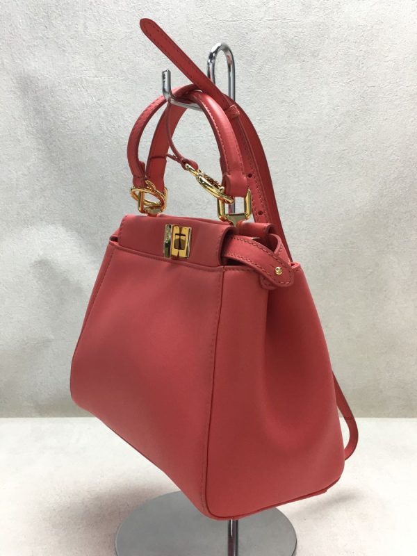 2 Fendi Peekaboo Mini Pink