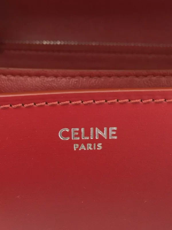 2300036746087 05 CELINE Classic Medium Leather Shoulder Bag