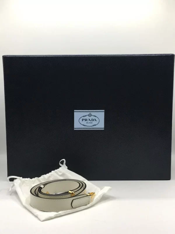 2319451867390 07 PRADA Handbag PVC Plain White