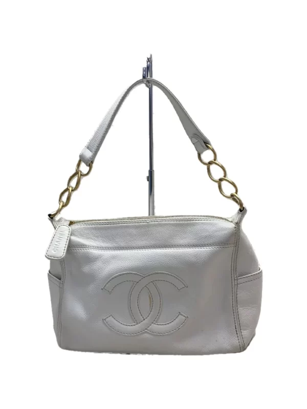 2332631729172 01 CHANEL Caviar skin One shoulder bag White