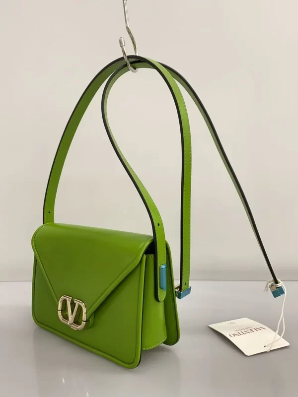 2332872674330 02 VALENTINO GARAVANI Model Shoulder Bag Green