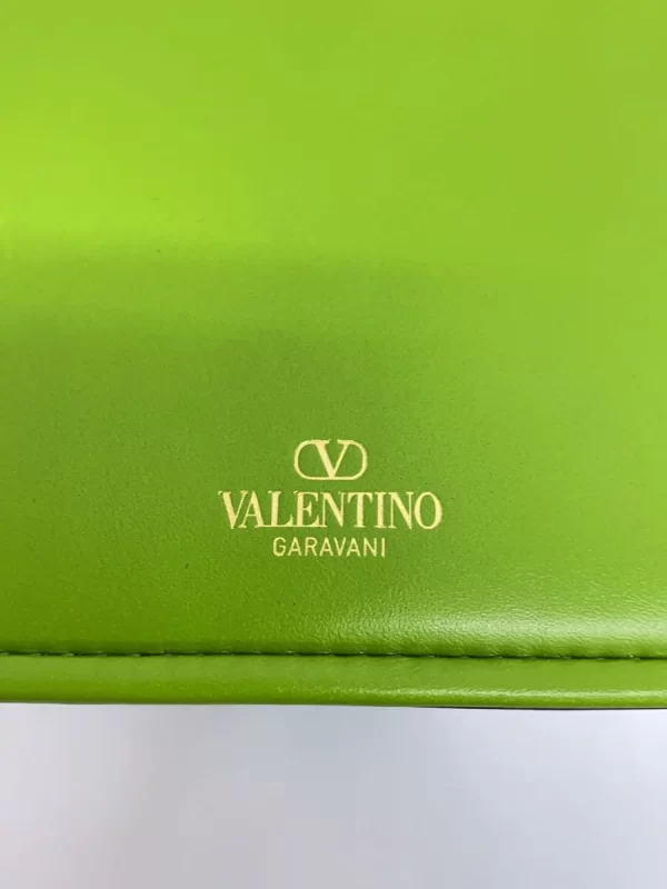 2332872674330 05 VALENTINO GARAVANI Model Shoulder Bag Green
