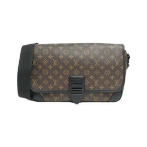 2600061914476 1 b Louis Vuitton Manosque PM Damier Brown