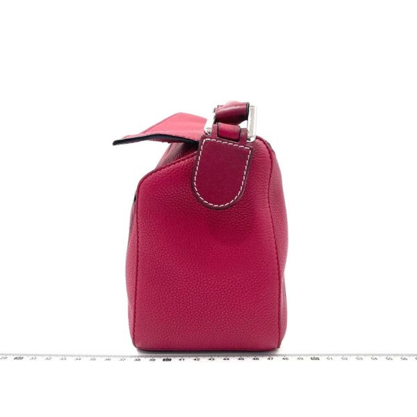 273C40C9 2235 439E ADBC 6FDBE49A1298 1 105 c Loewe Puzzle bag small raspberry pink leather