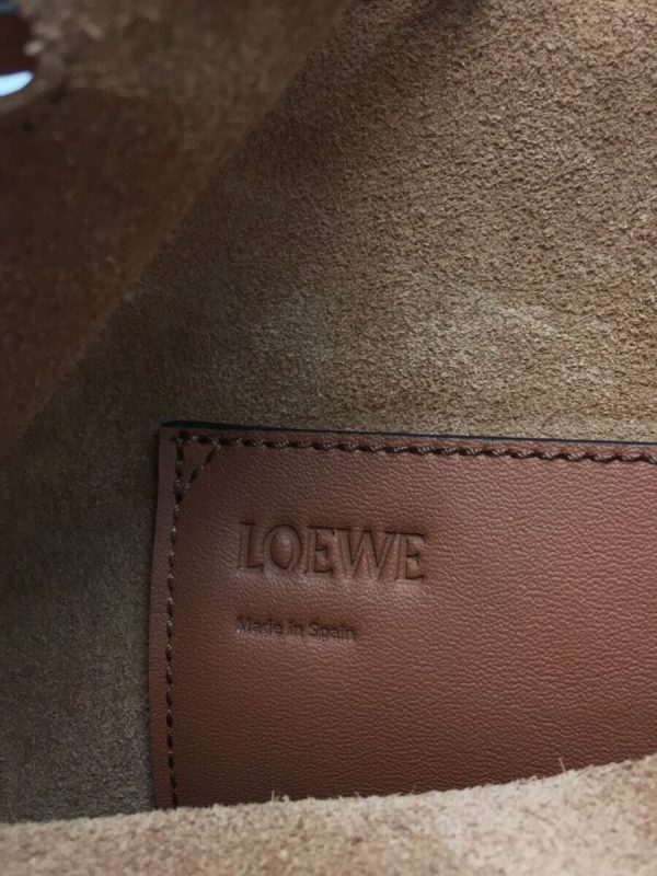 3 Loewe Shoulder Bag Leather Brown