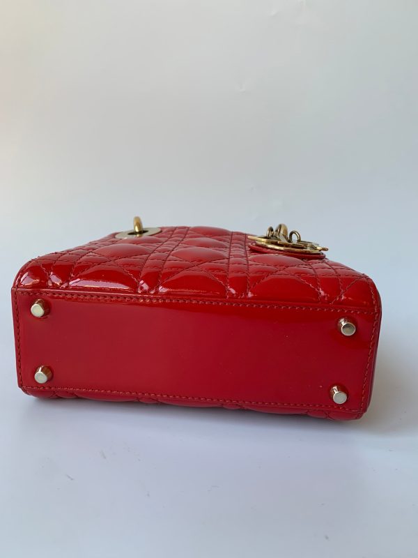 4FFA8706 F68C 4F3A 849B 3F764167F275 Lady Dior Patent Leather Red Mini handbag with gold hardware