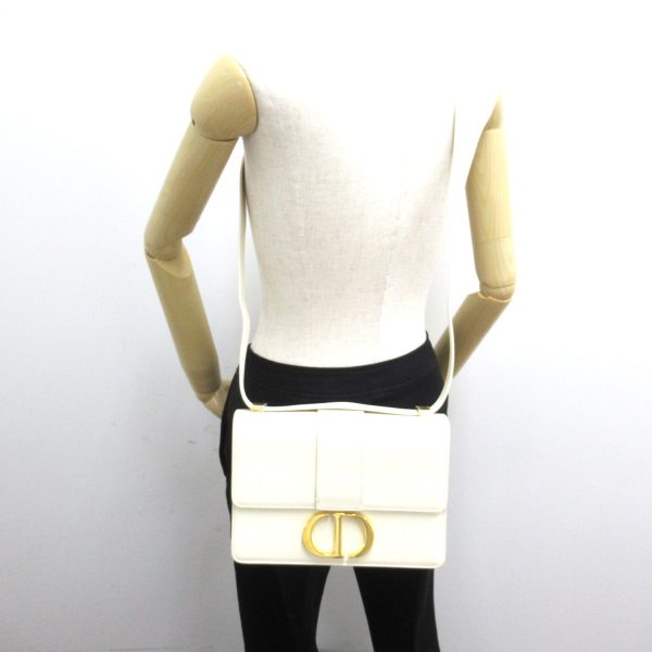 5 Dior 30 Montaigne Shoulder Bag Leather Ivory