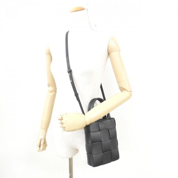 5 Bottega Veneta Zipper Pocket Strap Included Storage Bag Nero Black