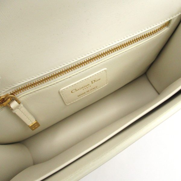 6 Dior 30 Montaigne Shoulder Bag Leather Ivory