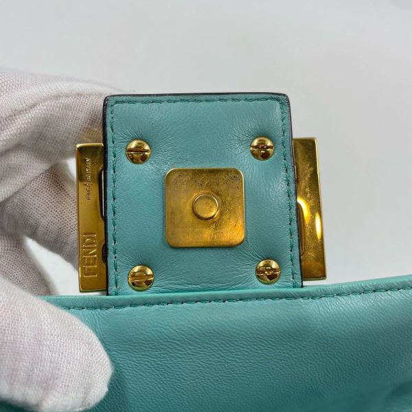 6201869D D325 4A4A 80F2 AB3298B04F61 FENDI Baguette Turquoise Leather 3D FF Motif Crossbody bag