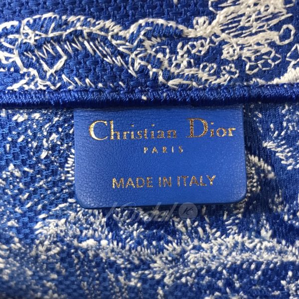 7 Christian Dior Book Tote Reverse Medium BlueWhite