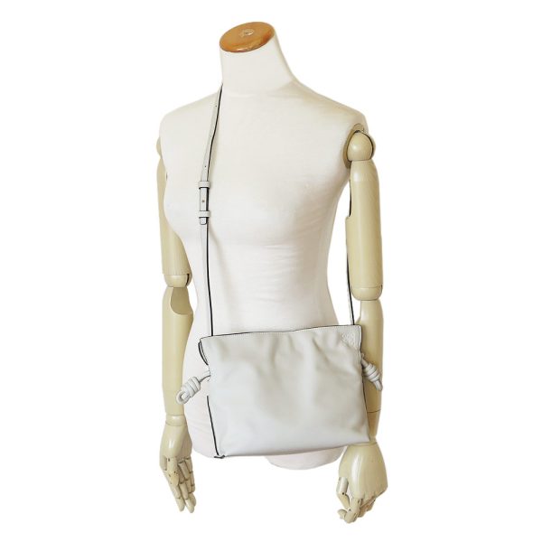 7 Loewe Clutch Bag Shoulder Bag Pochette Flamenco Clutch Mini White
