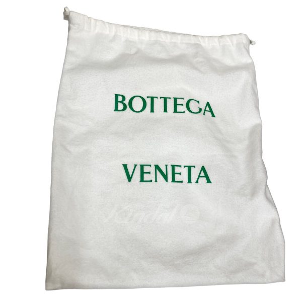 8005001053033 9 Bottega Veneta Cassette Intrecciato Leather Bag White