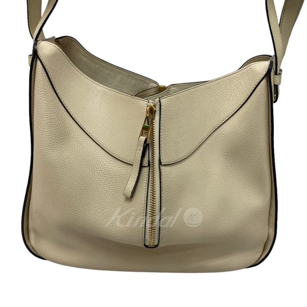 8040000674704 5 Loewe Hammock Small Handbag Sand