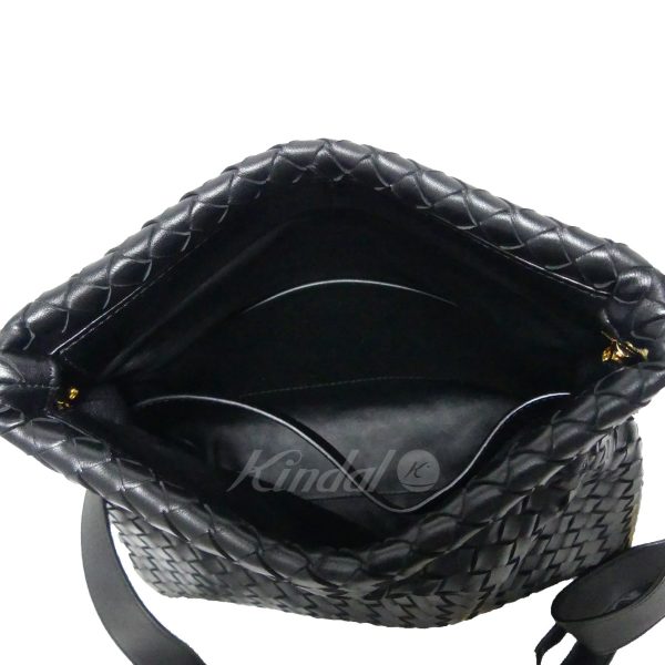 8081000053342 6 Bottega Veneta Intrecciato The Fold Black Leather Shoulder Bag