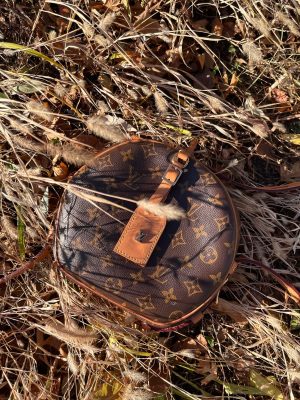 Louis Vuitton Louis Vuitton Boîte Chapeau Souple Leather Crossbody Bag MM