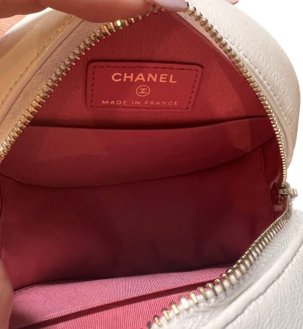 White Chanel 19 Round White Cannage Leather bag