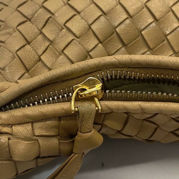 IMG 1891 Bottega Veneta Intrecciato Hobo Bag Medium Beige Lambskin leather