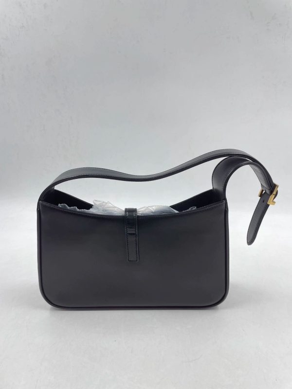 Black Hobo bag by Yves Saint Laurent Le 5 à 7 monogram Black Leather Standard Size