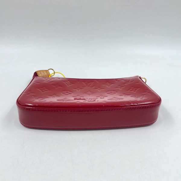 IMG 4410 Louis Vuitton Pochette Accessoire Patent Leather Red Medium