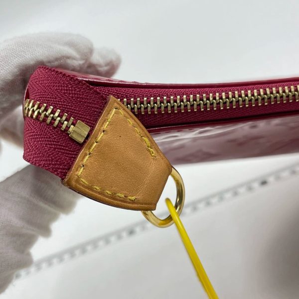 IMG 4415 Louis Vuitton Pochette Accessoire Patent Leather Red Medium