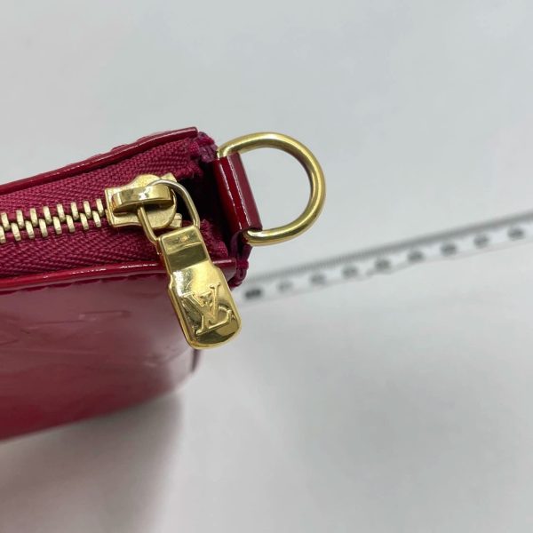 IMG 4416 Louis Vuitton Pochette Accessoire Patent Leather Red Medium