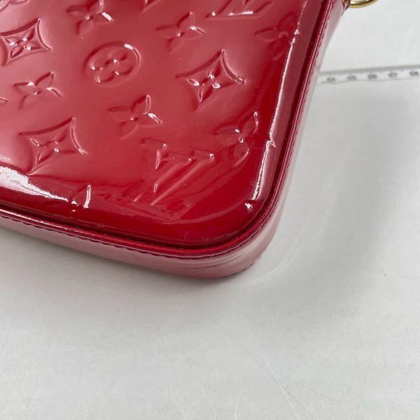 IMG 4419 Louis Vuitton Pochette Accessoire Patent Leather Red Medium