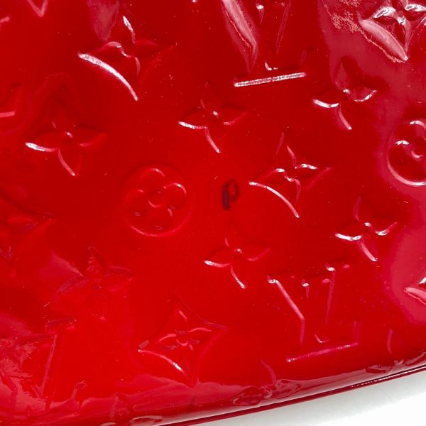IMG 4422 Louis Vuitton Pochette Accessoire Patent Leather Red Medium