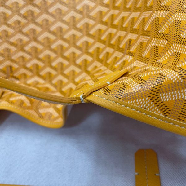 IMG 4551 a584336d 6a31 465f 9eac fb34520588c1 Goyard Saint Louis Tote GM Yellow