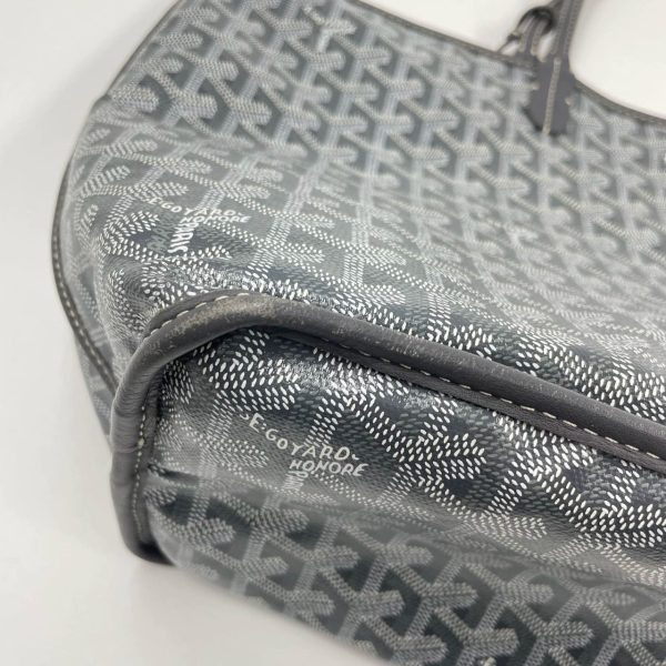 IMG 4633 Goyard Anjou PM Medium Tote Grey Reversible leather lining