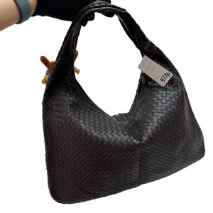 Bottega Veneta Bottega Veneta Maxi Intrecciato Leather Tote Bag Black